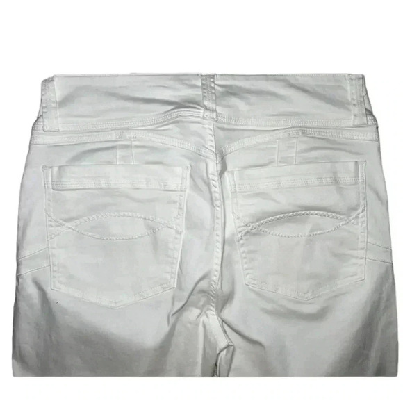 NWT Weekend Andrea Jovine Size 15 Womens Ankle Jeans White Stretch Mid Rise - Picture 3 of 5